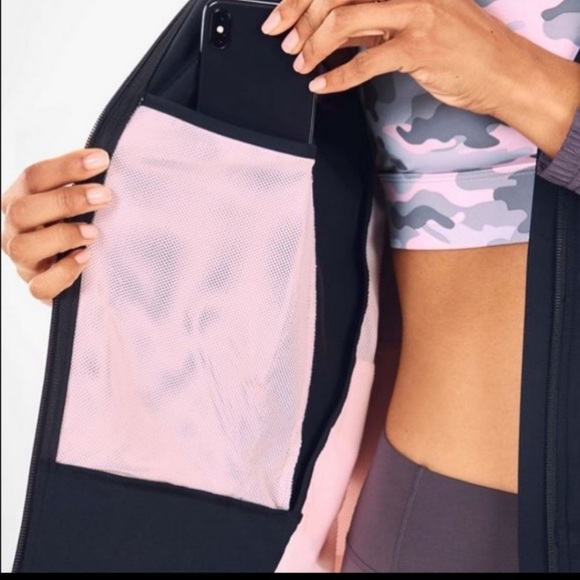 Fabletics Karen Layer Jacket Size Large - Picture 4 of 16